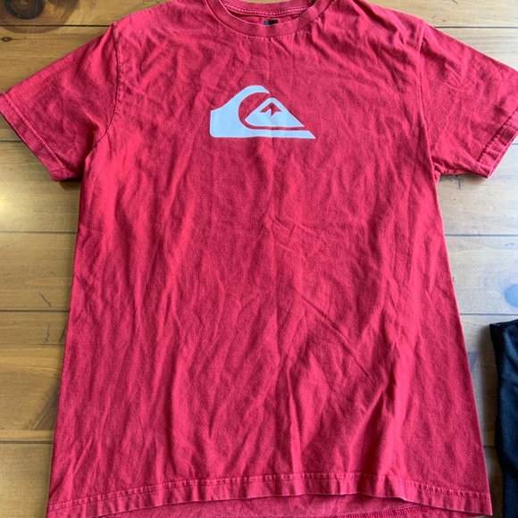 Bundle of random tees. NEED GONE ASAP - Picture 5 of 6